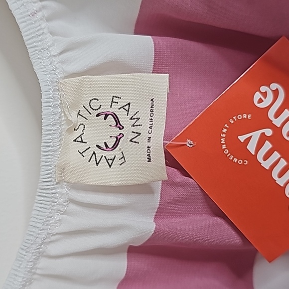 5/25 ❤️ Fantastic Fawn Pink and White Striped Crop Top with Attached Sleeves - Picture 5 of 6